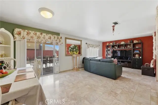 10182 Willamette Street, San Buenaventura Ventura, CA 93004 - #2