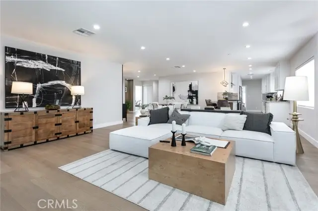 6853 Willis Avenue, Van Nuys, CA 91405 - #3