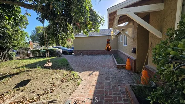 7865 Jamieson, Reseda, CA 91335 - #3
