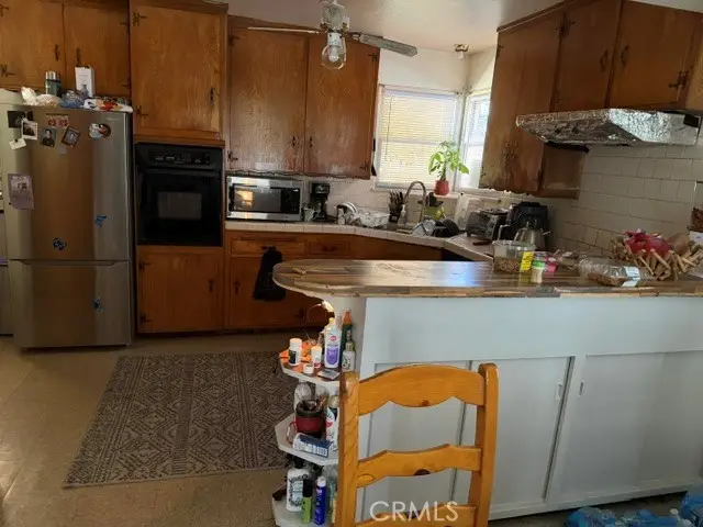 6361 Blucher Avenue, Van Nuys, CA 91411 - #3
