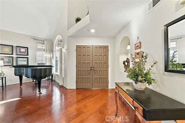22006 Lucy Court, Saugus, CA 91350 - #3