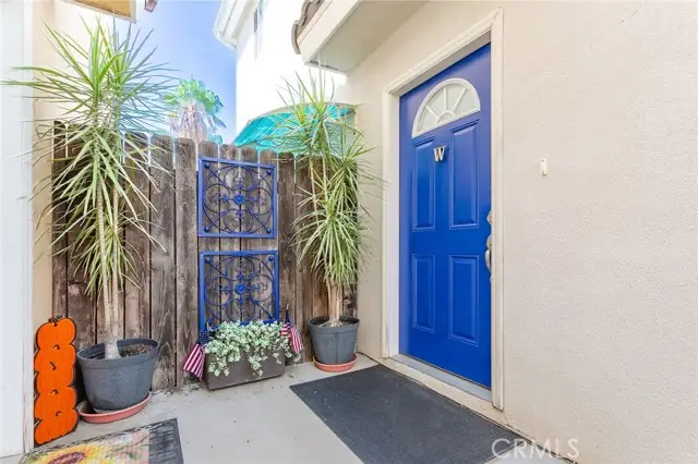 8425 Burnet Avenue  #6, North Hills, CA 91343 - #3