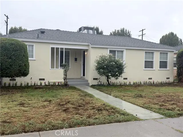 17822 Vanowen, Reseda, CA 91335 - #1
