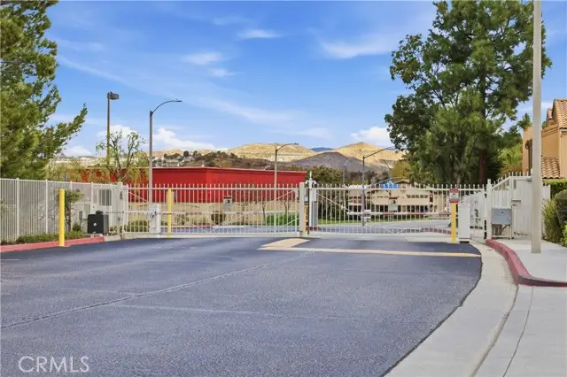 18832 Vista Del Canon  #B, Newhall, CA 91321 - #2