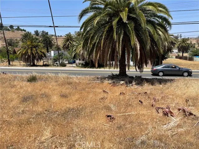 15 Riverside Drive, Lake Elsinore, CA 92530 - #2