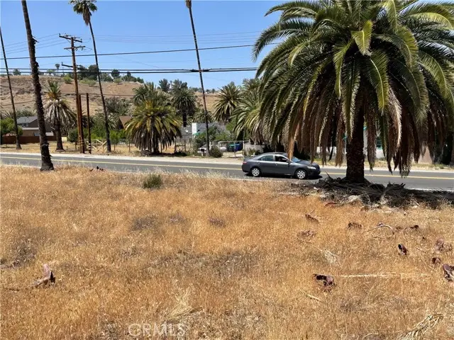 15 Riverside Drive, Lake Elsinore, CA 92530 - #3