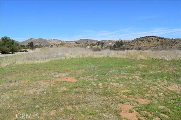 27800 Lindell Road, Lake Elsinore, CA 92532