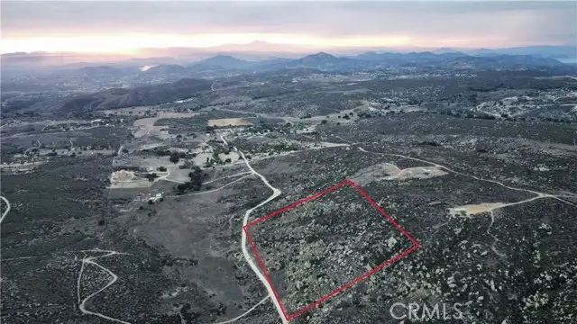 1 Benton Road, Hemet, CA 92544 - #3