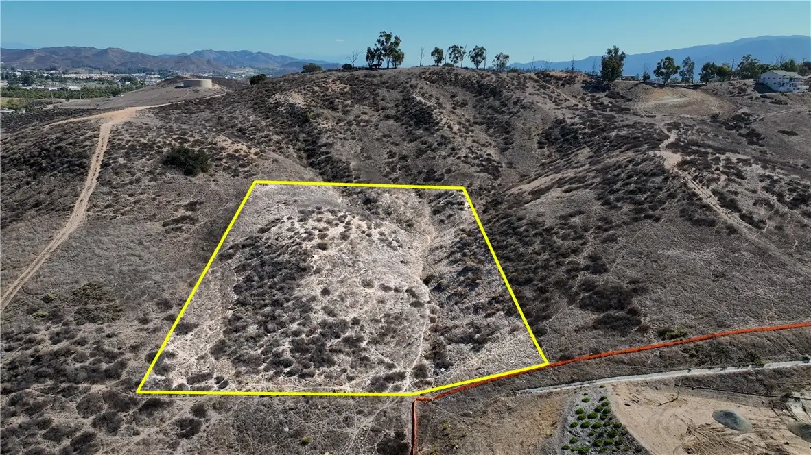 1 Pierce Street, Lake Elsinore, CA 92530 - #1