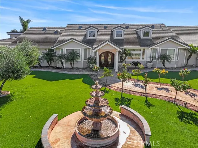 35751 Avenida La Cresta, Murrieta, CA 92562 - #1