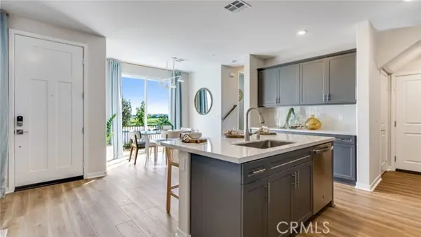 2775 Amberley Privado, Ontario, CA 91762