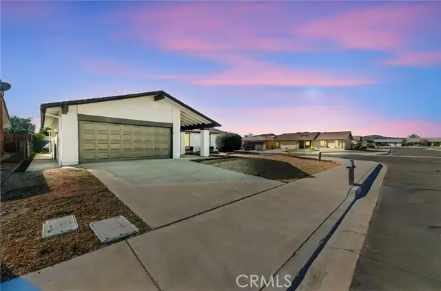 27797 Foxfire, Sun City, CA 92586 - Image #2