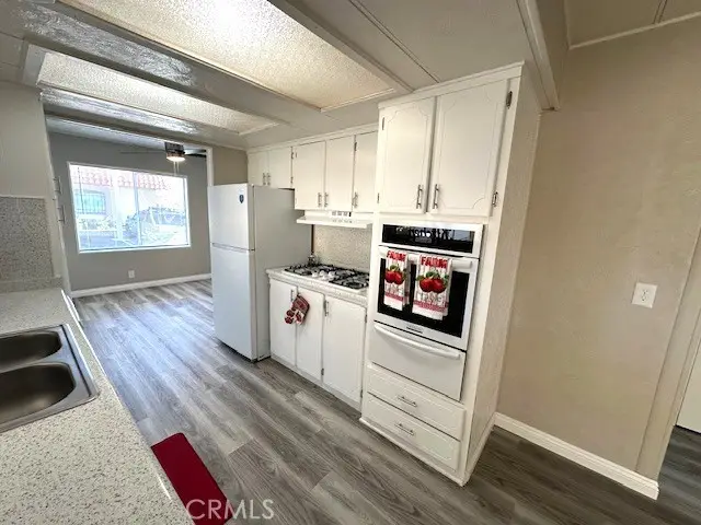 881 N. Lake Street  #202, Hemet, CA 92544 - #3