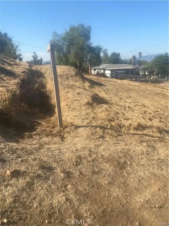 123 Johnson Ln, Quail Valley, CA 92587 - Image #2