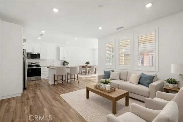 6123 Valentina Way, Corona, CA 92880 - Image #2