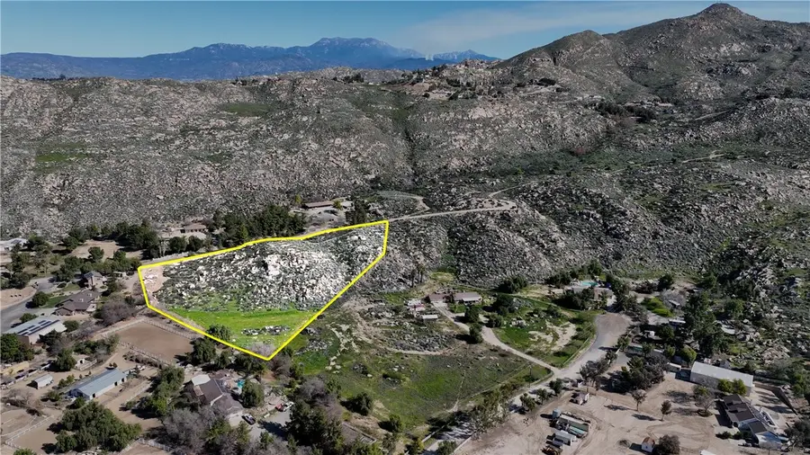 27 Starlight Mesa Drive, Hemet, CA 92544 - Image #2