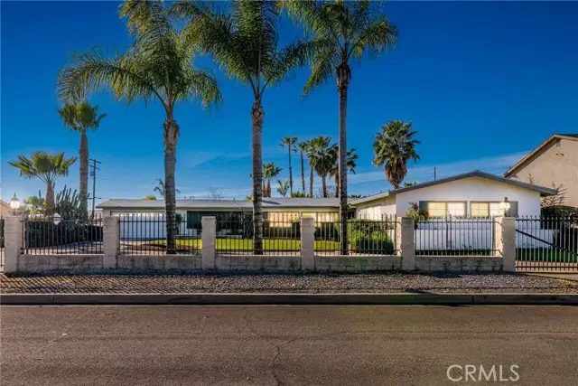 1098 Richards, Perris, CA 92571 - #1