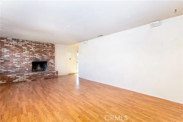 1098 Richards, Perris, CA 92571 - #2