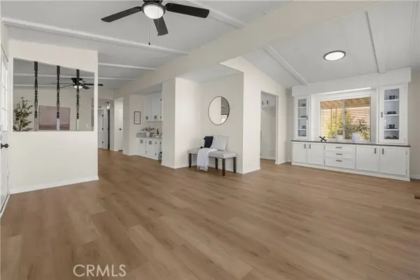 307 Smith Avenue  #5, Corona, CA 92882