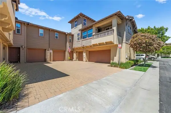 41527 Blue Canyon Avenue  #3, Murrieta, CA 92562