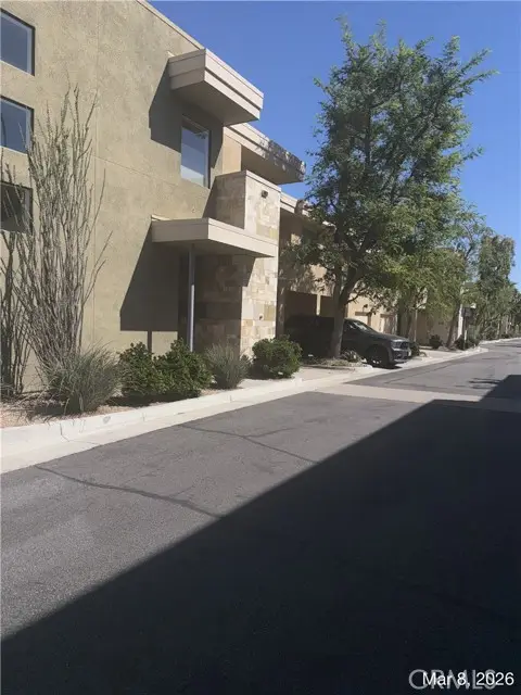 820 Palm Canyon, Palm Springs, CA 92264
