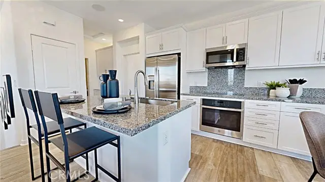 2835 Amberley Privado, Ontario, CA 91762 - #2