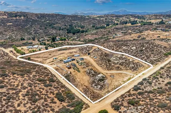 41720 Oak Canyon Road, Hemet, CA 92544