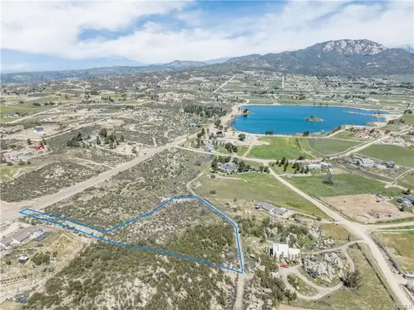 390 Lakeshore Boulevard, Aguanga, CA 92536