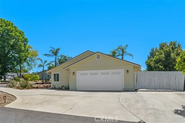 985 Main, Fallbrook, CA 92028 - #2