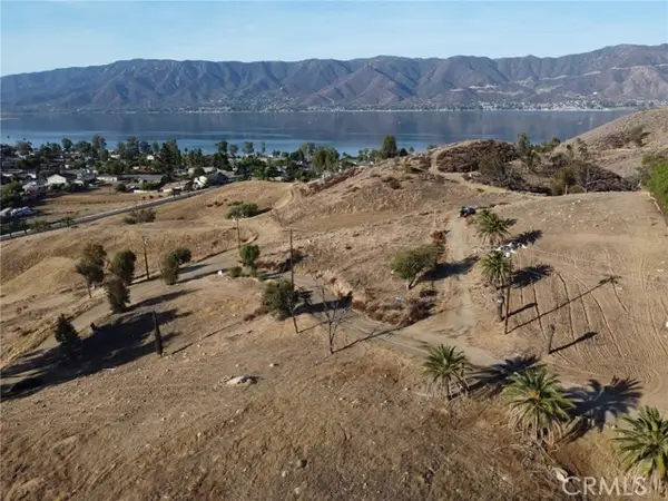 1 Hill Avenue, Lake Elsinore, CA 92530