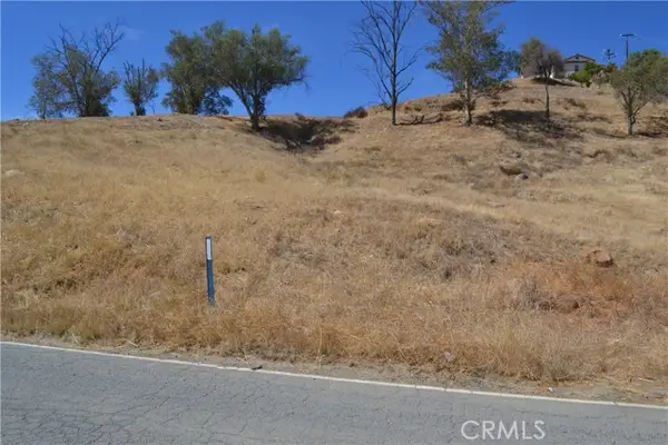 1 Strickland Avenue, Lake Elsinore, CA 92530