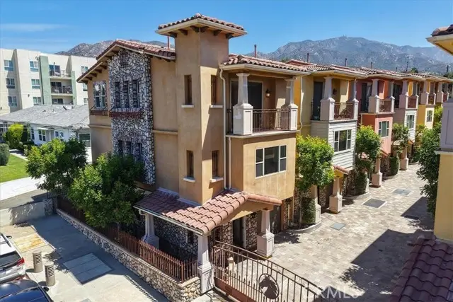 10121 Amber Court, Tujunga, CA 91042 - #1