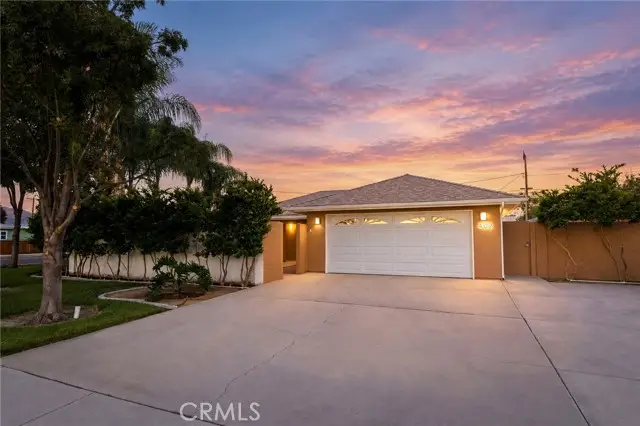 402 Harvard Street, Hemet, CA 92543 - #1