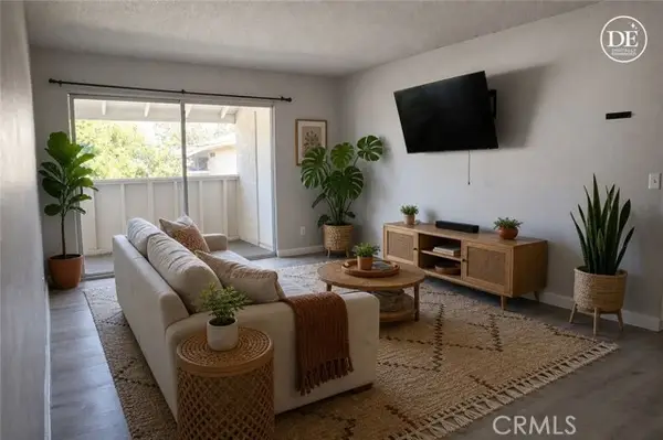 26200 Redlands Blvd.  #18, Redlands, CA 92373