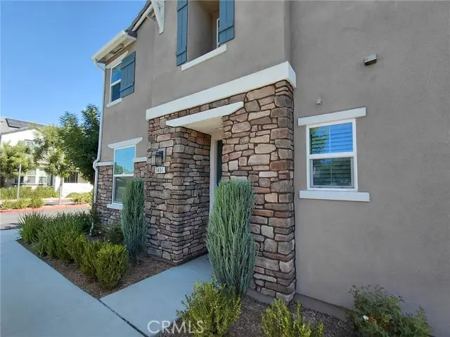 41987 Isadora  #1404, Murrieta, CA 92562 - #1