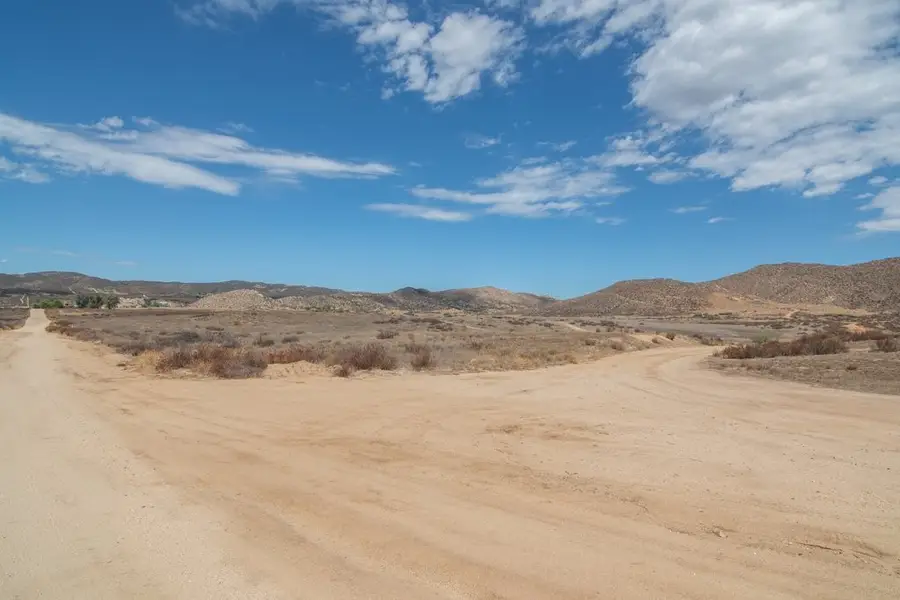 42122 Powerline Road, Hemet, CA 92543 - #3