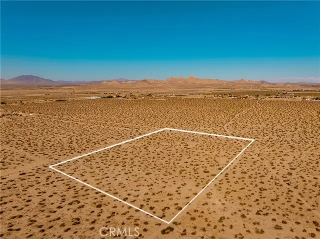 2 Fairlane Rd, Lucerne Valley, CA 92356 - #1
