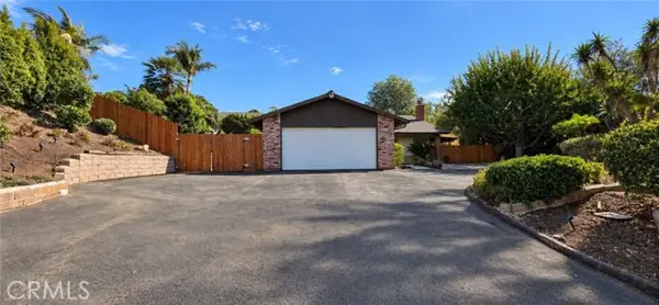 1192 Caren Road, Vista, CA 92083