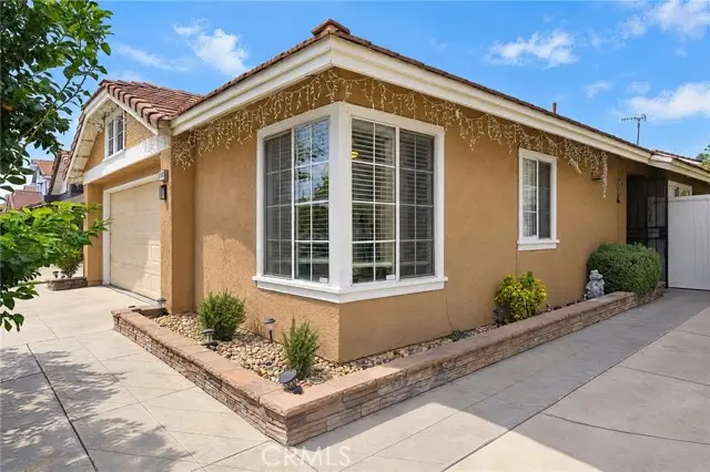 560 Coudures, Perris, CA 92571 - #3