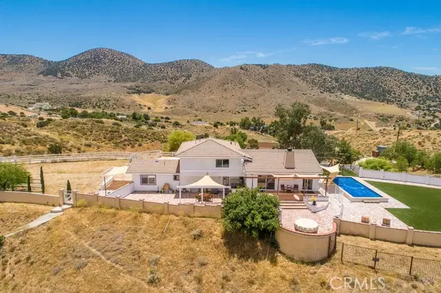 9175 Yucca Hills, Santa Clarita, CA 91390 - #1