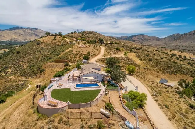 9175 Yucca Hills, Santa Clarita, CA 91390 - #3