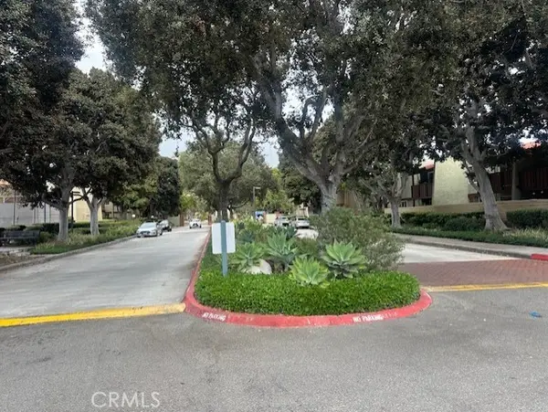 1000 Macarthur  #100, Santa Ana, CA 92707