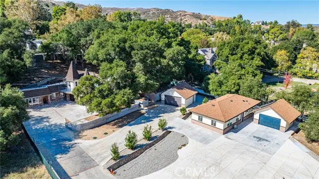 26251 Ravenhill Road, Canyon Country, CA 91387 - #2