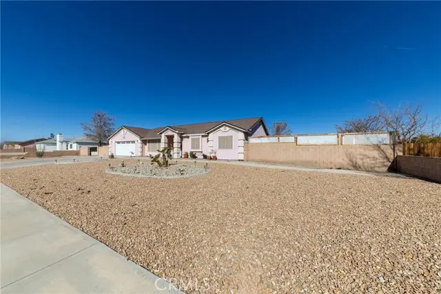 22444 Hurons, Apple Valley, CA 92307 - #3