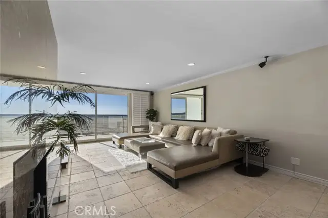 4 Jib Street  #3, Marina Del Rey, CA 90292 - #2