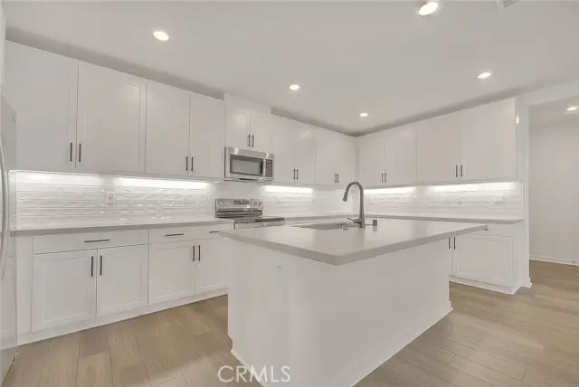 12903 Paradiso  #201, Corona, CA 92880 - Image #3