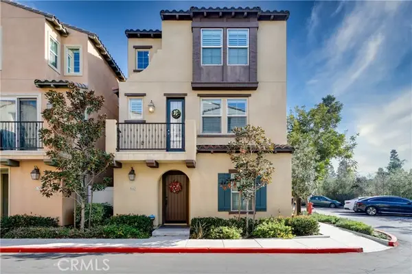 582 Harbor Blvd, Santa Ana, CA 92704