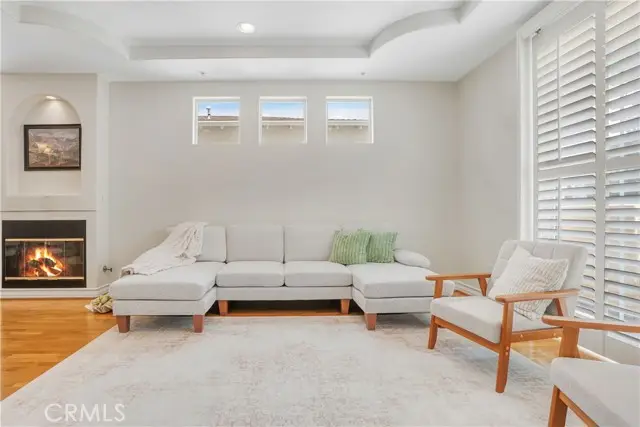 10623 Moorpark Street  #1, Toluca Lake, CA 91602 - #3