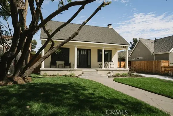 584 Plymouth Boulevard, Los Angeles, CA 90004