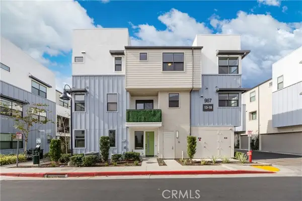 967 Divino Privado  #13, Ontario, CA 91764